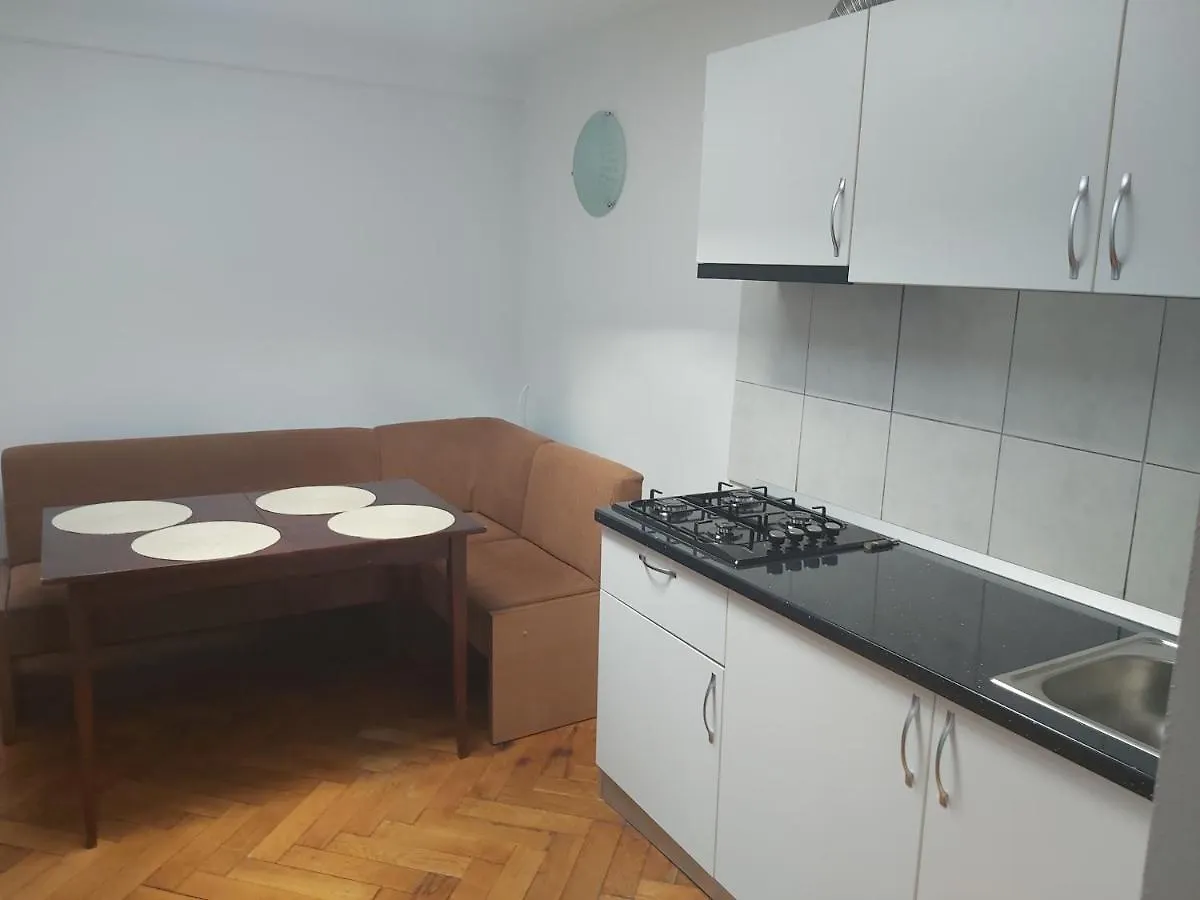 Kitty Apartament Apartment Bucharest Romania